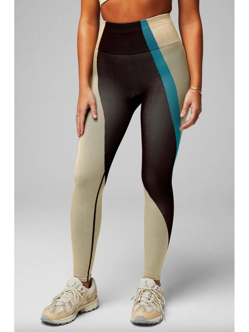 (RFB1) Fabletics Small Seamless Ultra High-Waisted Legging Wavy Stripe Brown NWT